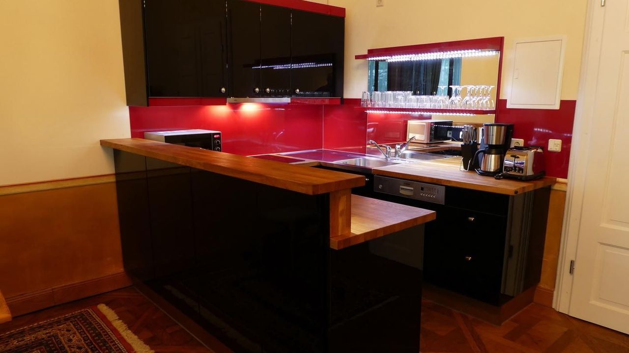 Küche / Küchenzeile Küche / Küchenzeile